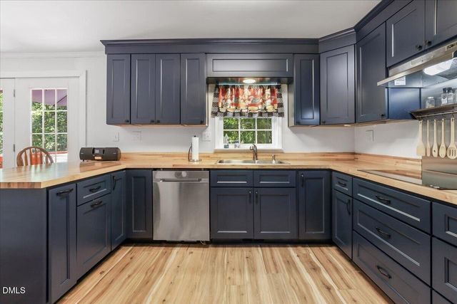 1516 Andersonwood Drive, Fuquay Varina, NC 27526
