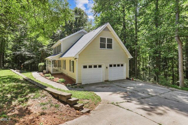 1516 Andersonwood Drive, Fuquay Varina, NC 27526