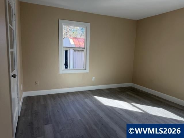 1075 Shipping St NE, Salem, OR 97301