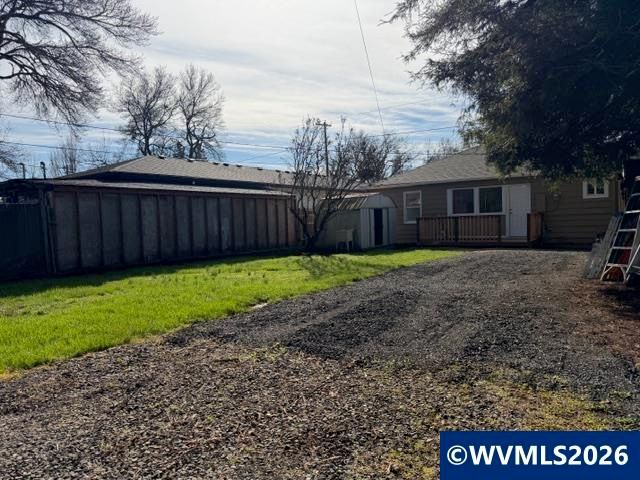 1075 Shipping St NE, Salem, OR 97301