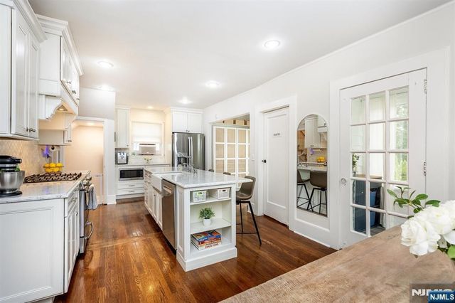 19 Forest Avenue, Verona, NJ 07044