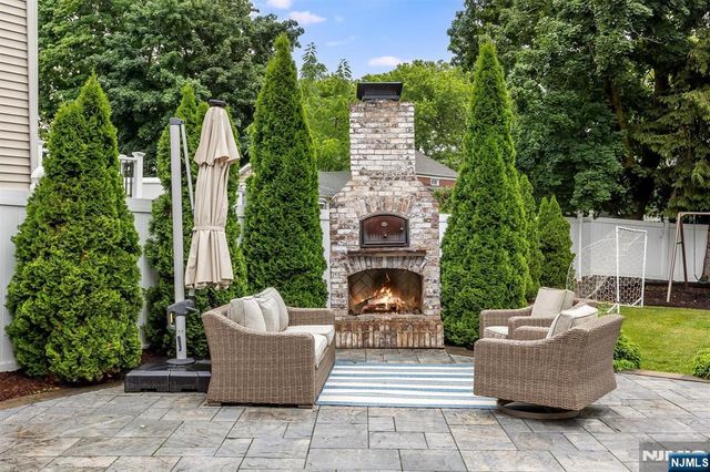 19 Forest Avenue, Verona, NJ 07044