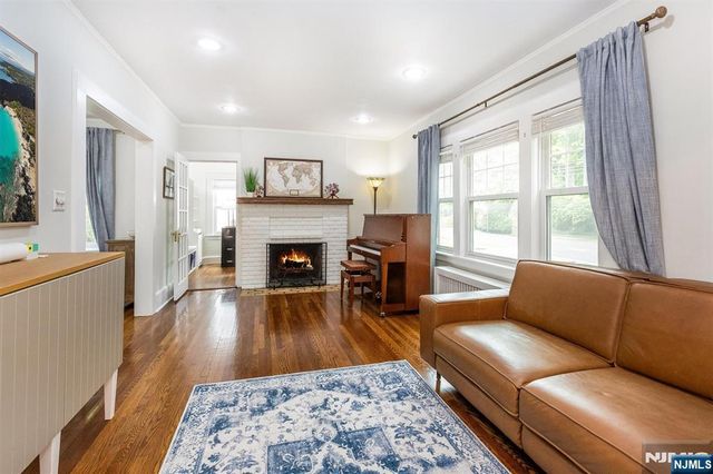 19 Forest Avenue, Verona, NJ 07044