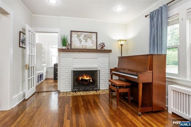 19 Forest Avenue, Verona, NJ 07044