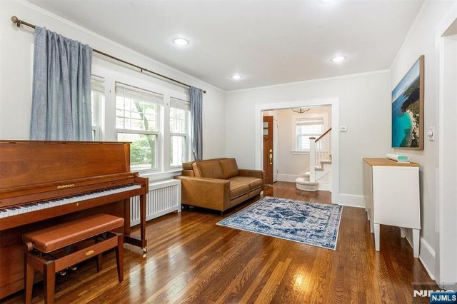 19 Forest Avenue, Verona, NJ 07044