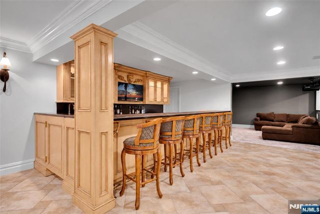 72 Adams Drive, Cresskill, NJ 07626