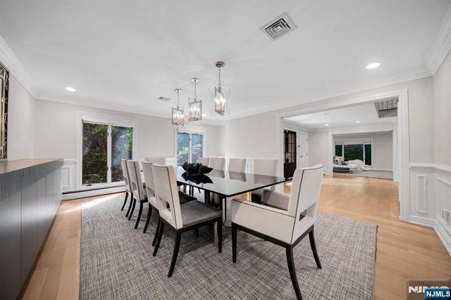 72 Adams Drive, Cresskill, NJ 07626