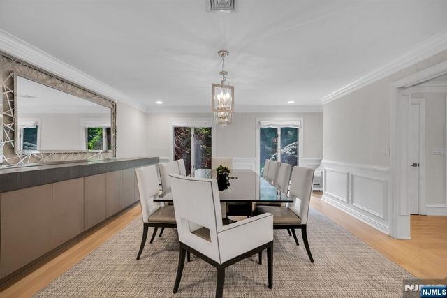 72 Adams Drive, Cresskill, NJ 07626