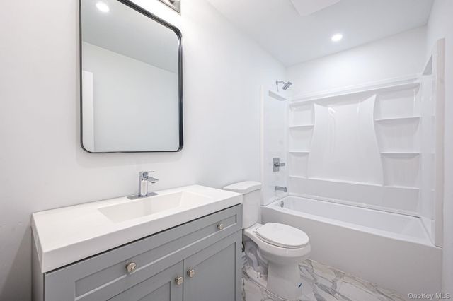 655 Post Avenue, Bellport, NY 11713