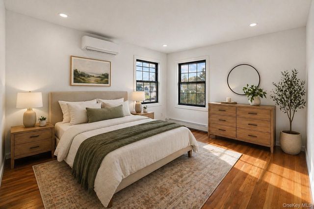 10 Lincoln Street, Farmingdale, NY 11735