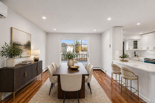 10 Lincoln Street, Farmingdale, NY 11735