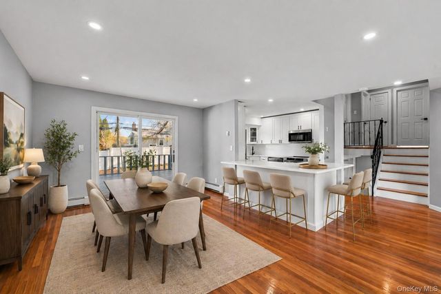 10 Lincoln Street, Farmingdale, NY 11735