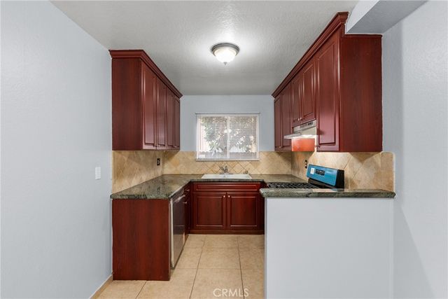 14265 Terra Bella St 10, Panorama City, CA 91402