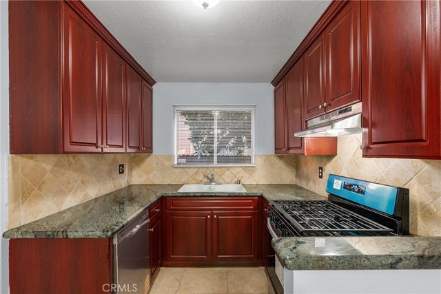 14265 Terra Bella St 10, Panorama City, CA 91402