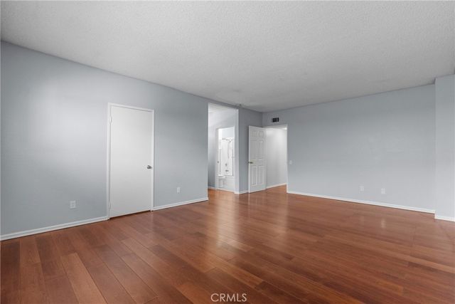 14265 Terra Bella St 10, Panorama City, CA 91402