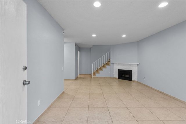 14265 Terra Bella St 10, Panorama City, CA 91402