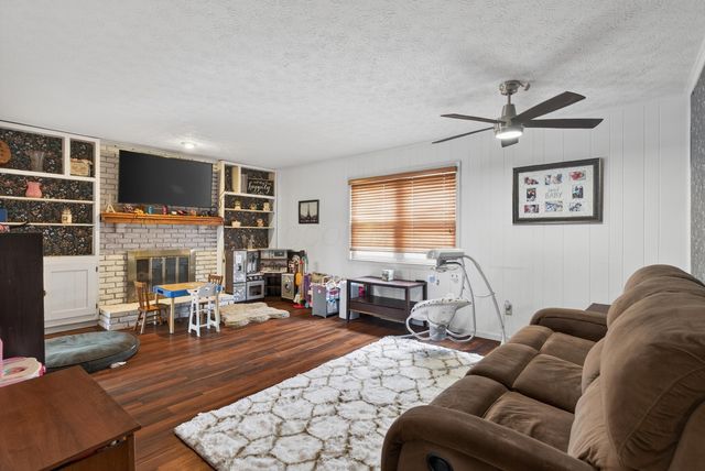 1755 Hillandale Avenue, Columbus, OH 43229