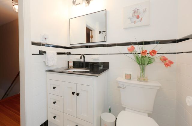 288 Oak Street, Manchester, NH 03104