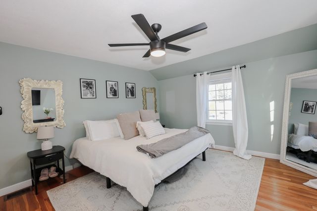 288 Oak Street, Manchester, NH 03104