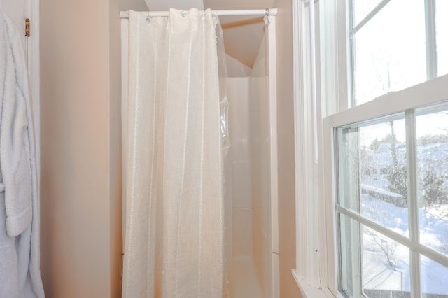 288 Oak Street, Manchester, NH 03104