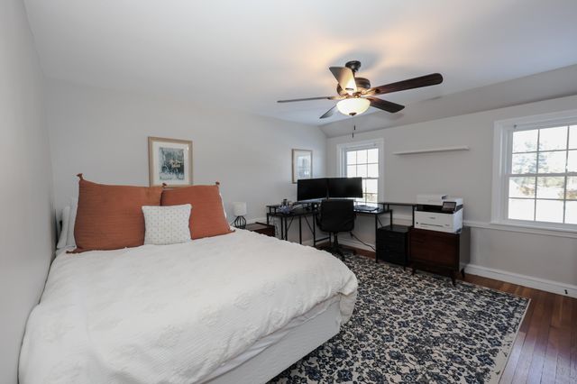 288 Oak Street, Manchester, NH 03104