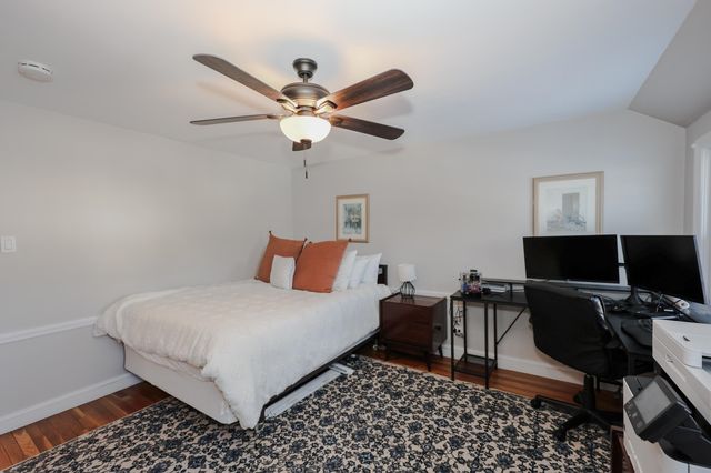 288 Oak Street, Manchester, NH 03104