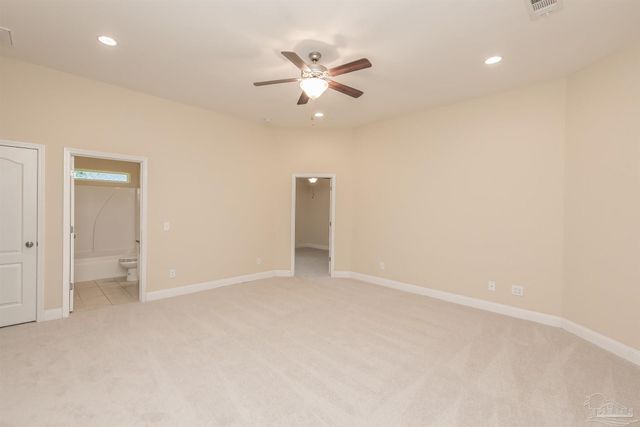 6013 Augustine Dr, Pace, FL 32571