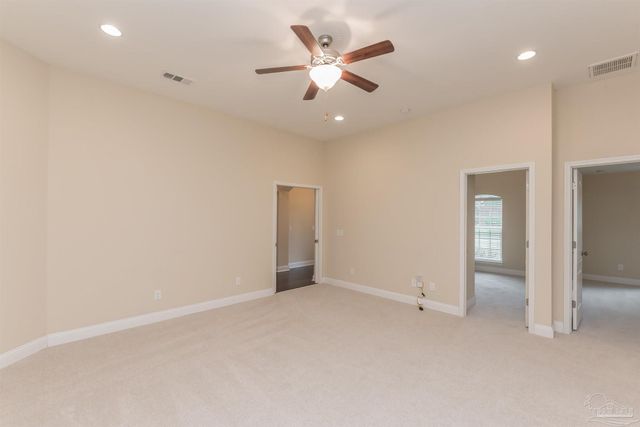 6013 Augustine Dr, Pace, FL 32571
