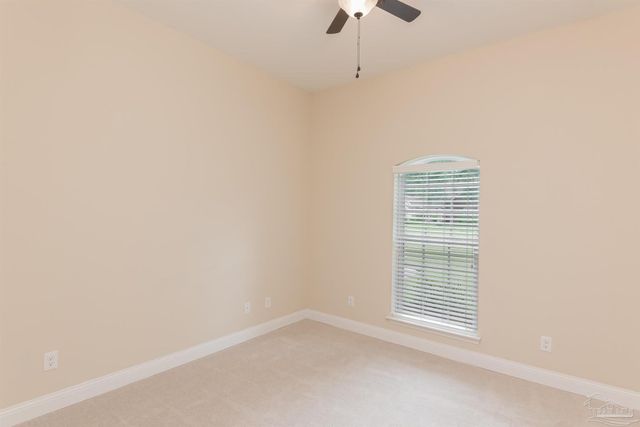 6013 Augustine Dr, Pace, FL 32571