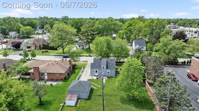 2048 Arcola Street, Garden City, MI 48135