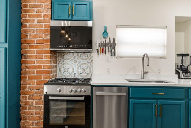 514 9th Street SW, Albuquerque, NM 87102