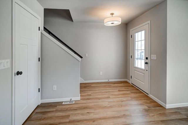 830 Lady Bug Lane, Verona, WI 53593