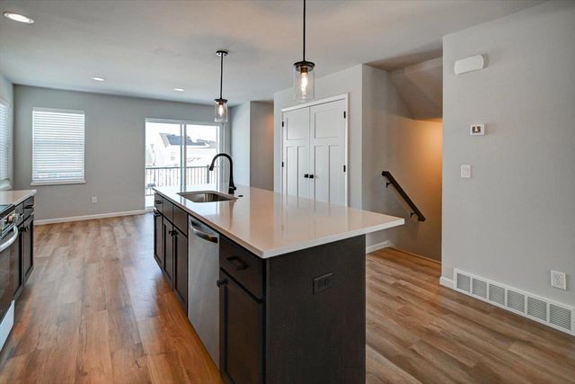 830 Lady Bug Lane, Verona, WI 53593