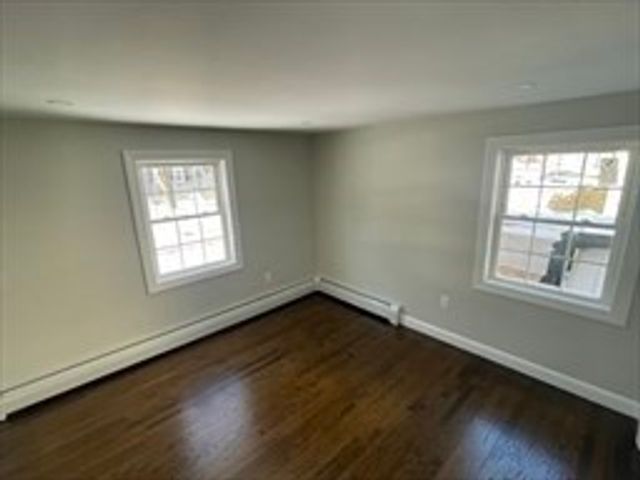 28 Brown St, Maynard, MA 01754