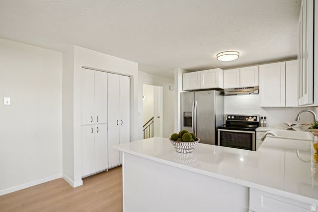 7404 S SUNHILL CIR, Cottonwood Heights, UT 84121