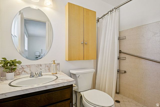 7404 S SUNHILL CIR, Cottonwood Heights, UT 84121