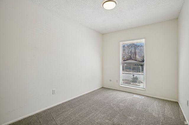 7404 S SUNHILL CIR, Cottonwood Heights, UT 84121