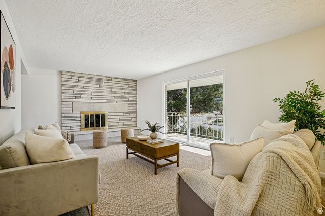 7404 S SUNHILL CIR, Cottonwood Heights, UT 84121