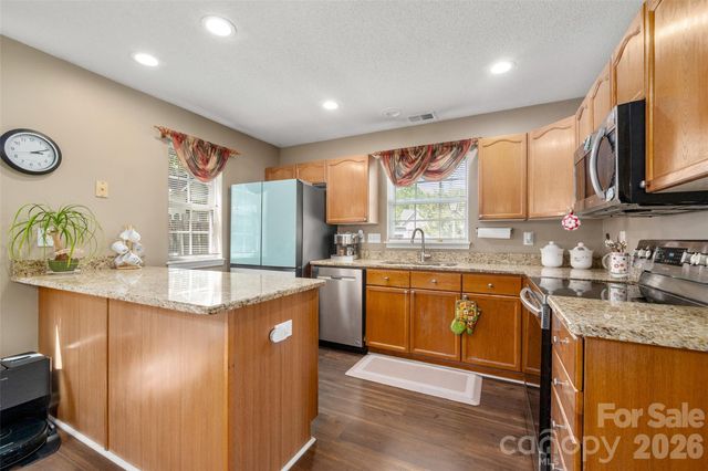 735 Mountainwater Drive, Charlotte, NC 28262