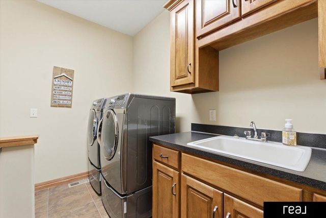 16378 Cheyenne Road, Omaha, NE 68136
