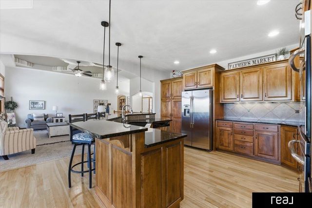 16378 Cheyenne Road, Omaha, NE 68136