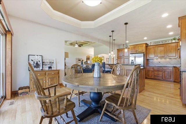 16378 Cheyenne Road, Omaha, NE 68136