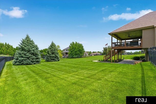 16378 Cheyenne Road, Omaha, NE 68136