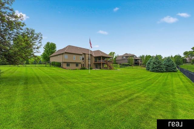 16378 Cheyenne Road, Omaha, NE 68136