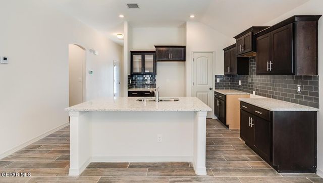 13924 Thunder Sky Avenue, El Paso, TX 79928