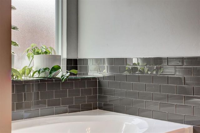 4205 NW 156th Court, Edmond, OK 73013