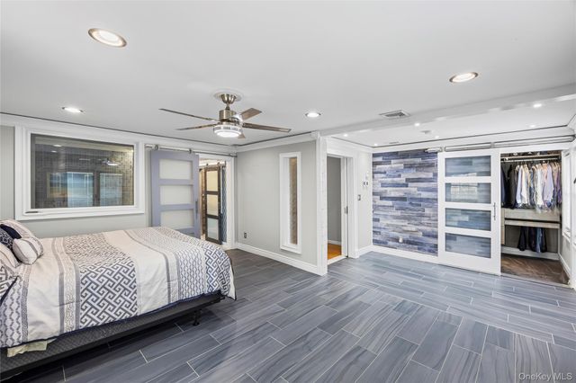 21 Seacliff Lane, Miller Place, NY 11764