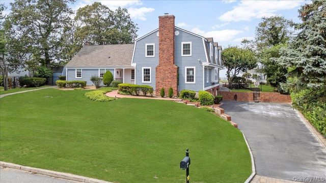 21 Seacliff Lane, Miller Place, NY 11764