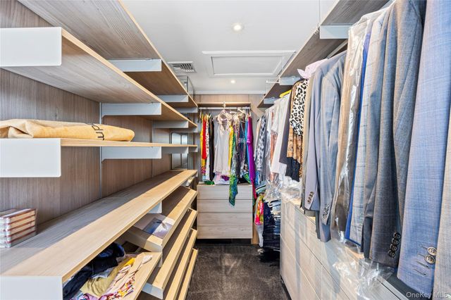 21 Seacliff Lane, Miller Place, NY 11764