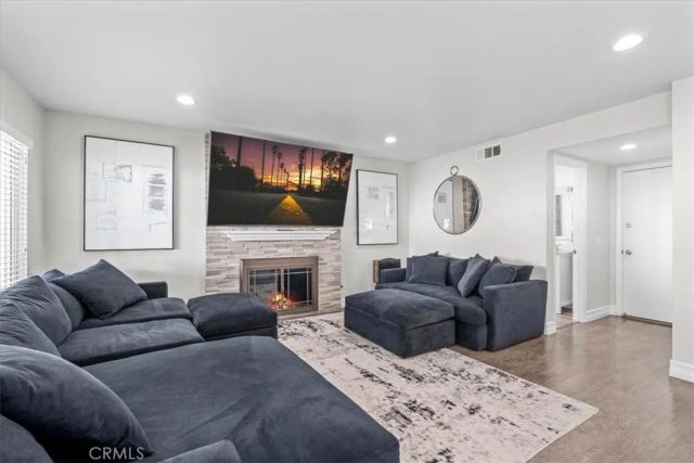 1579 Wedgewood Way, Upland, CA 91786